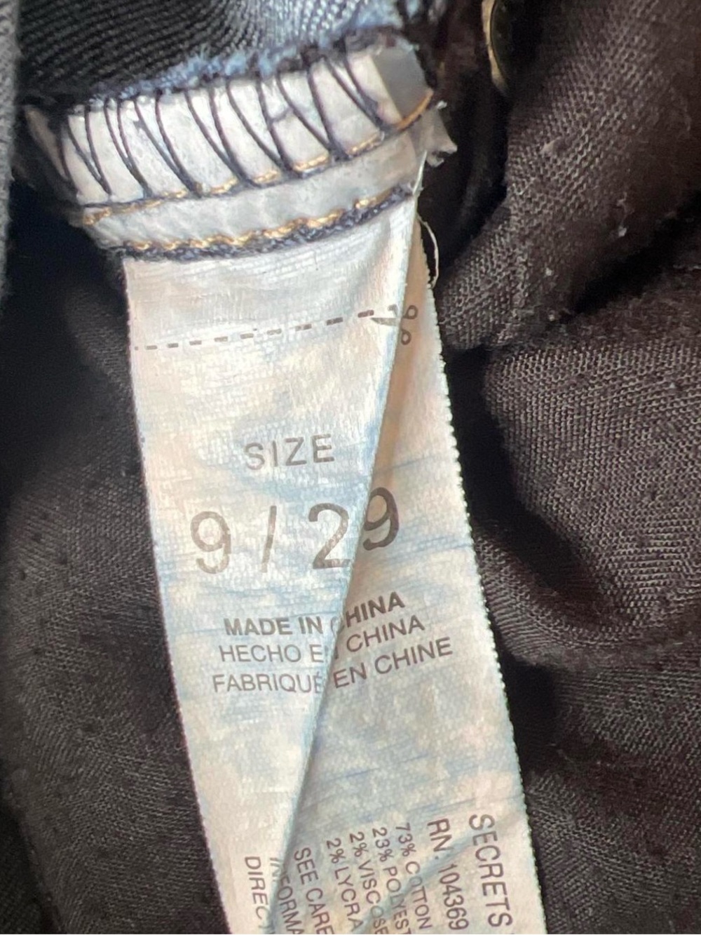 High-Rise Dark Wash Skinny Jeans with Knee Distressing - Picture 4 of 4